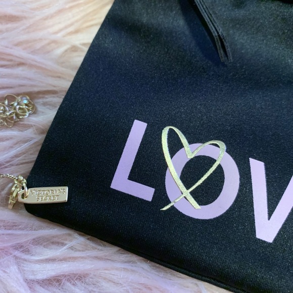 Victoria secret necklace - Picture 3 of 8